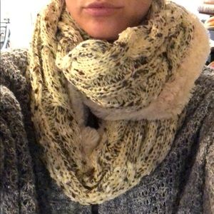 UGG scarf and hat set